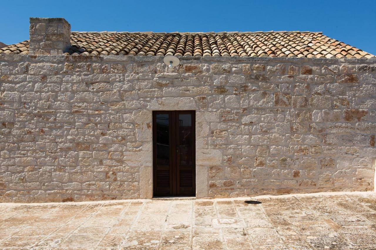 Masseria Castelluzzo Ceglie Messapica Exterior photo